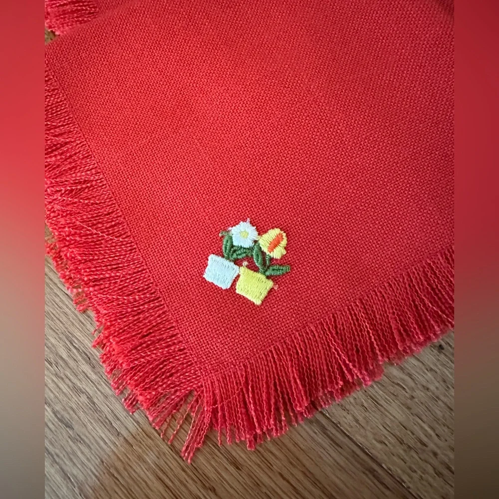 Red Fringed Napkins with Gift Embroidery