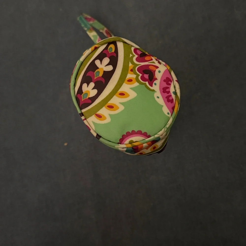 Vera Bradley never insulated