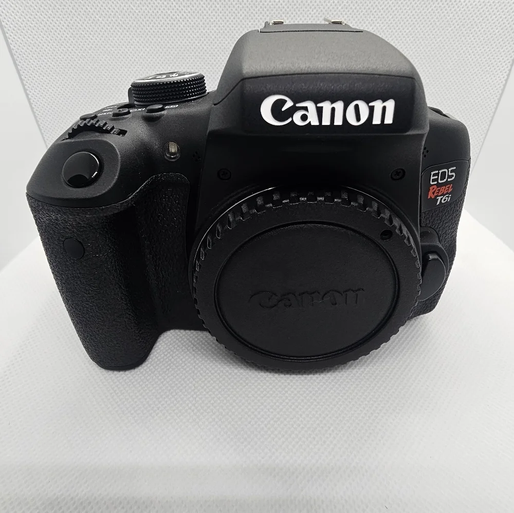 Canon EOS Rebel T6i 24MP Black DSLR Camera with Lenses. MINT CONDITION