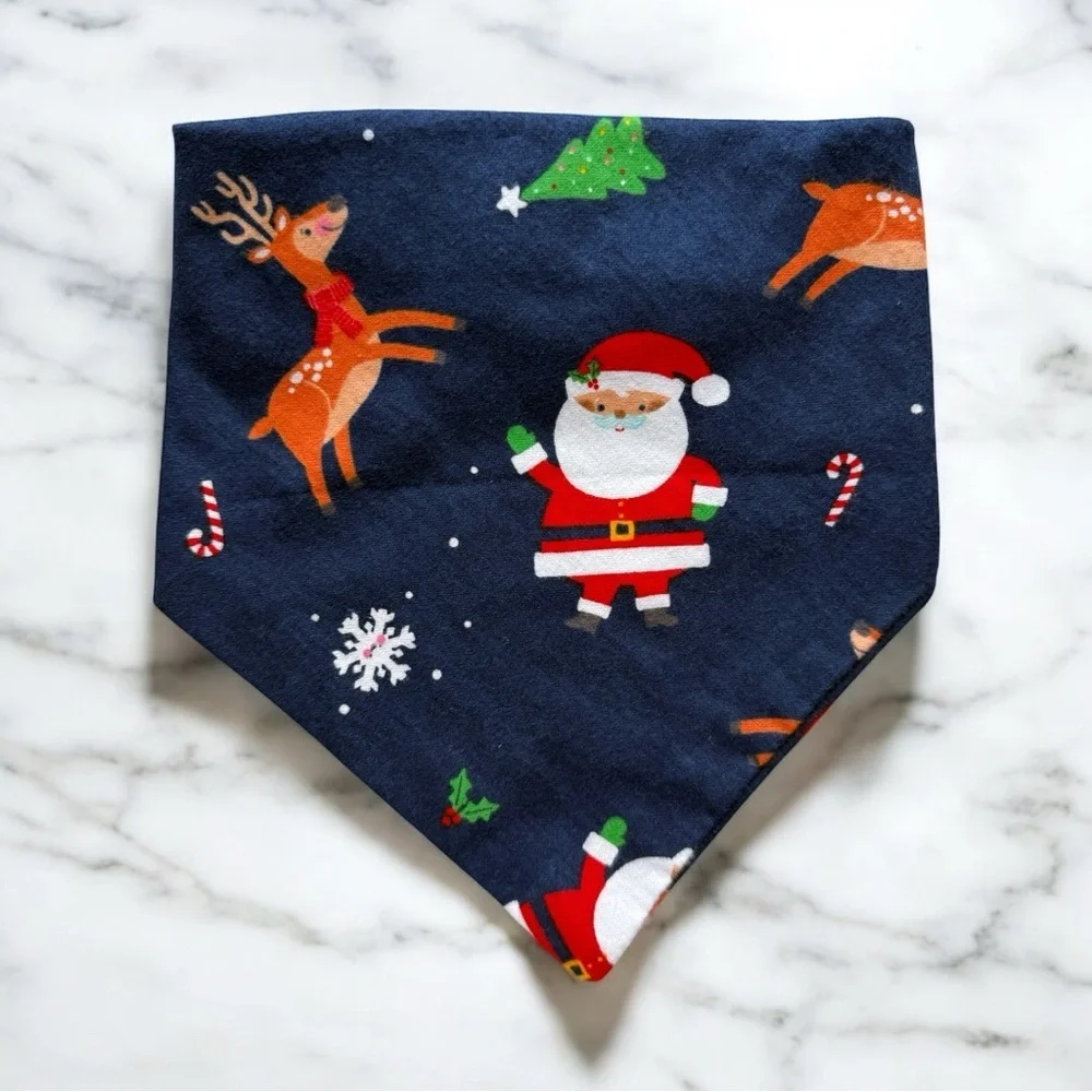 DOG Bandana - Santa Claus Is Coming To Town - Size L Large