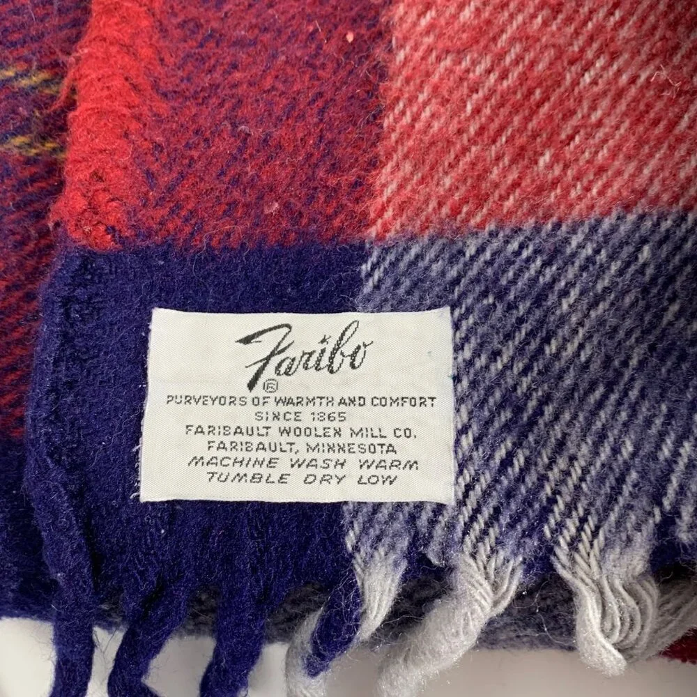 Faribo versatile cozy