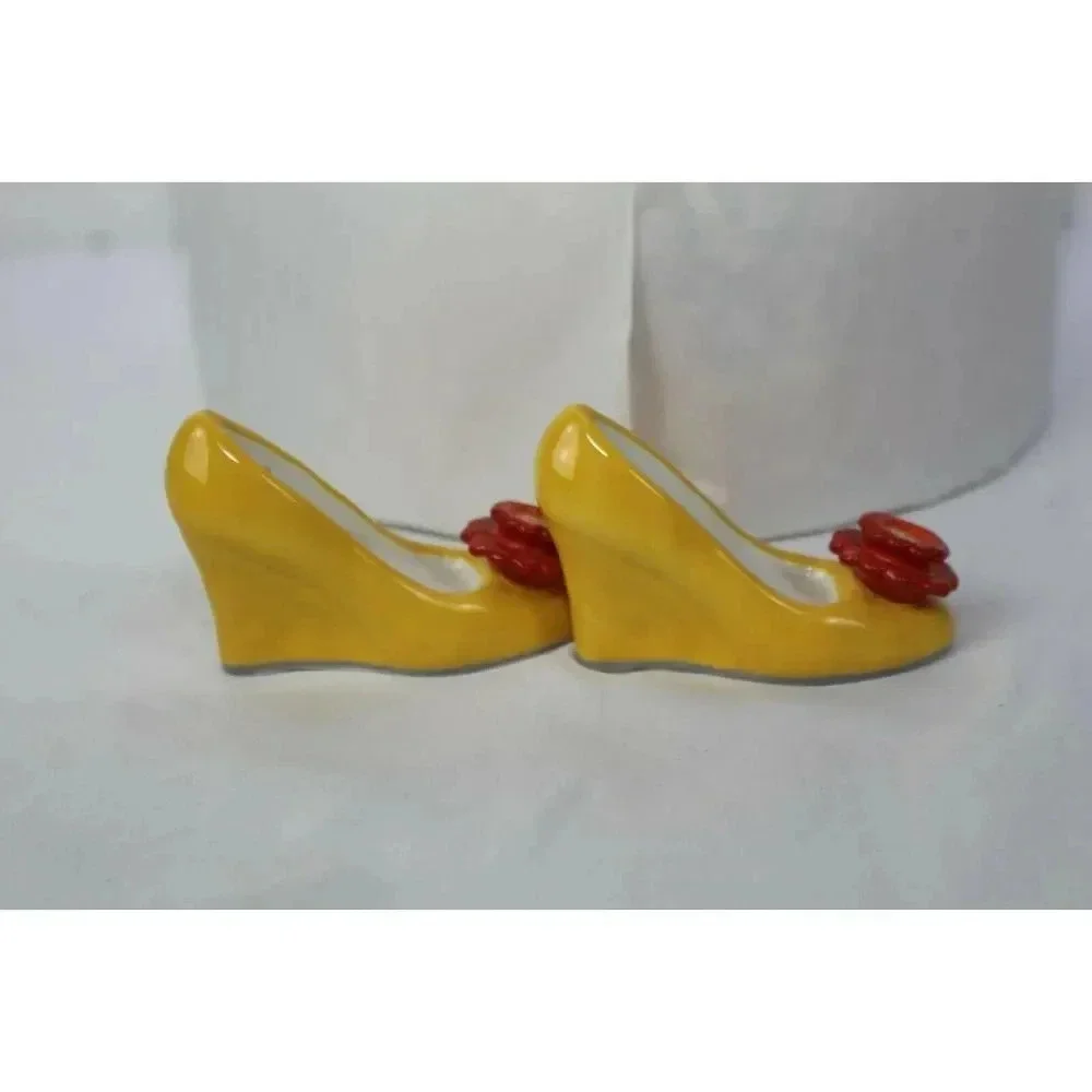 Unbranded high heel