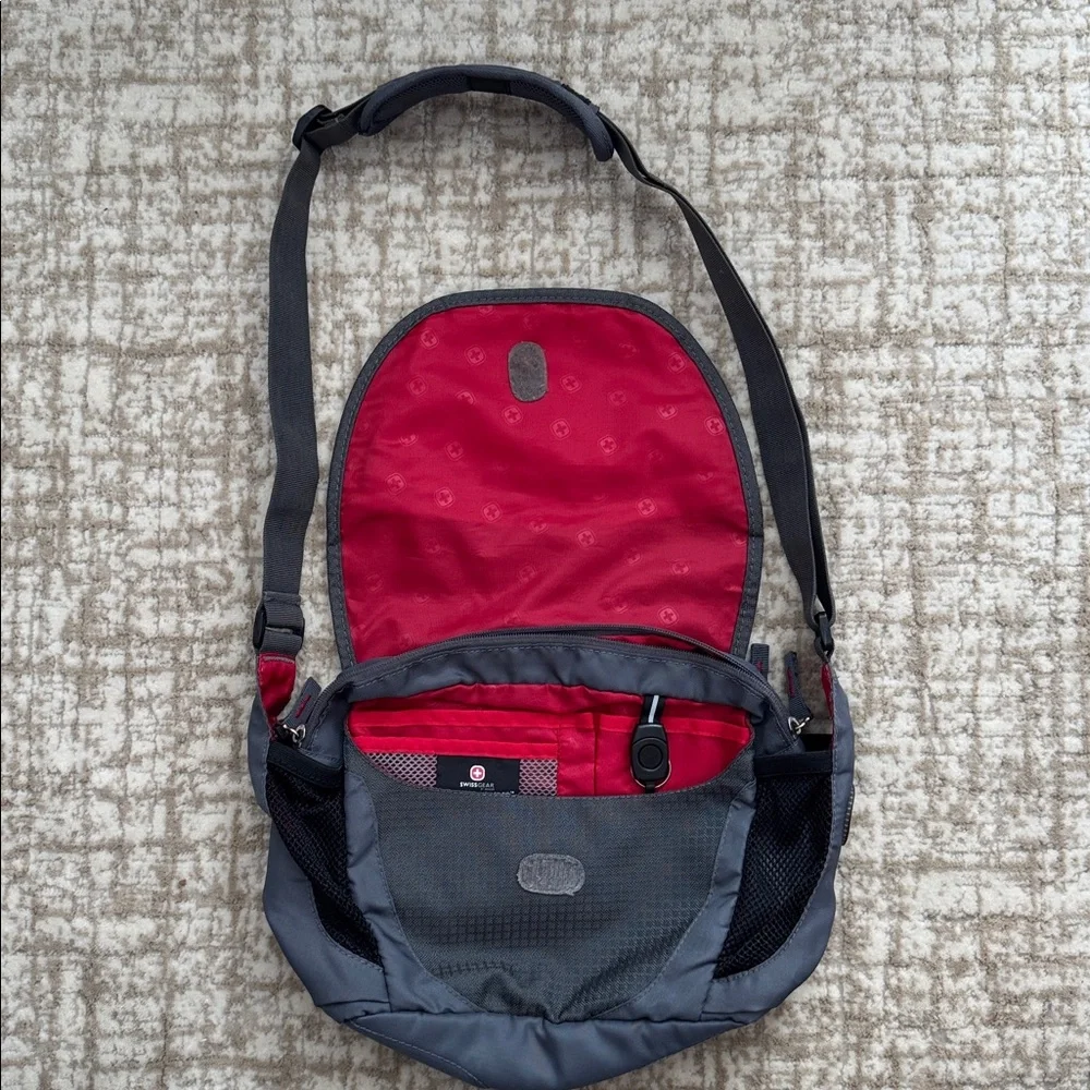 Victorinox stylish gray