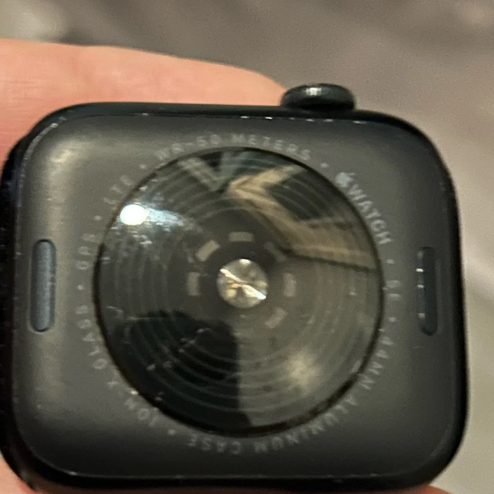 Apple sleek black
