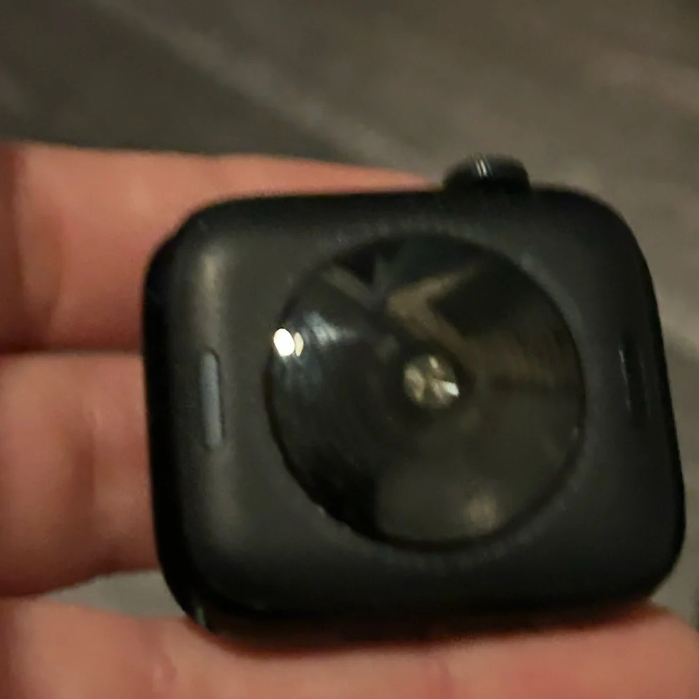 Apple sleek black