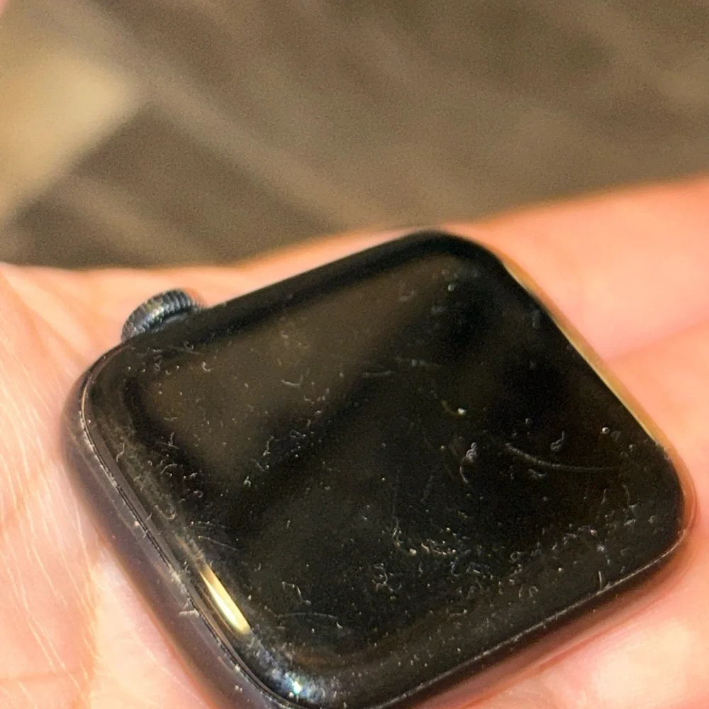Apple sleek black