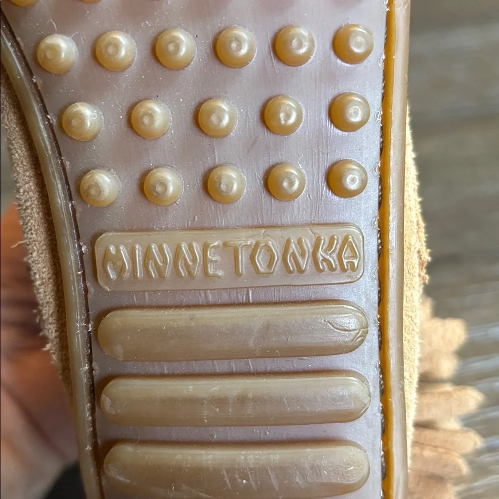 Minnetonka kids zipper side