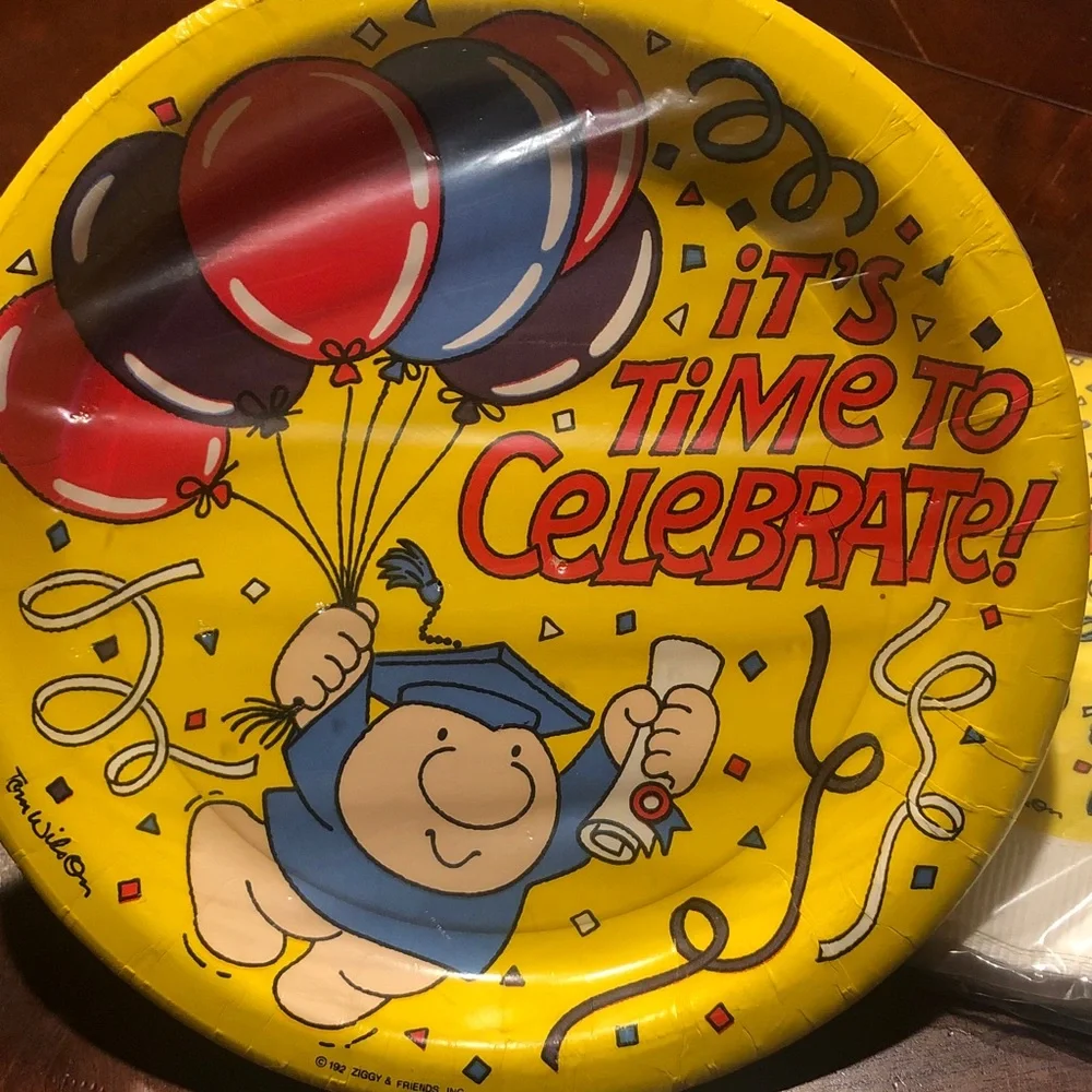 American Greetings Ziggy Party Set