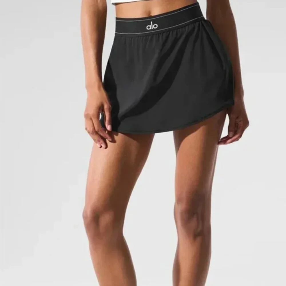 ALO Yoga fabric plans hoodie