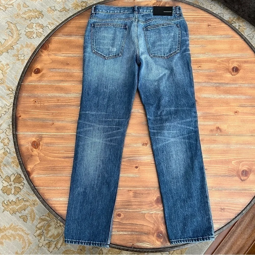 Blk DNM Jeans 11 Eggert Blue. Size 25.