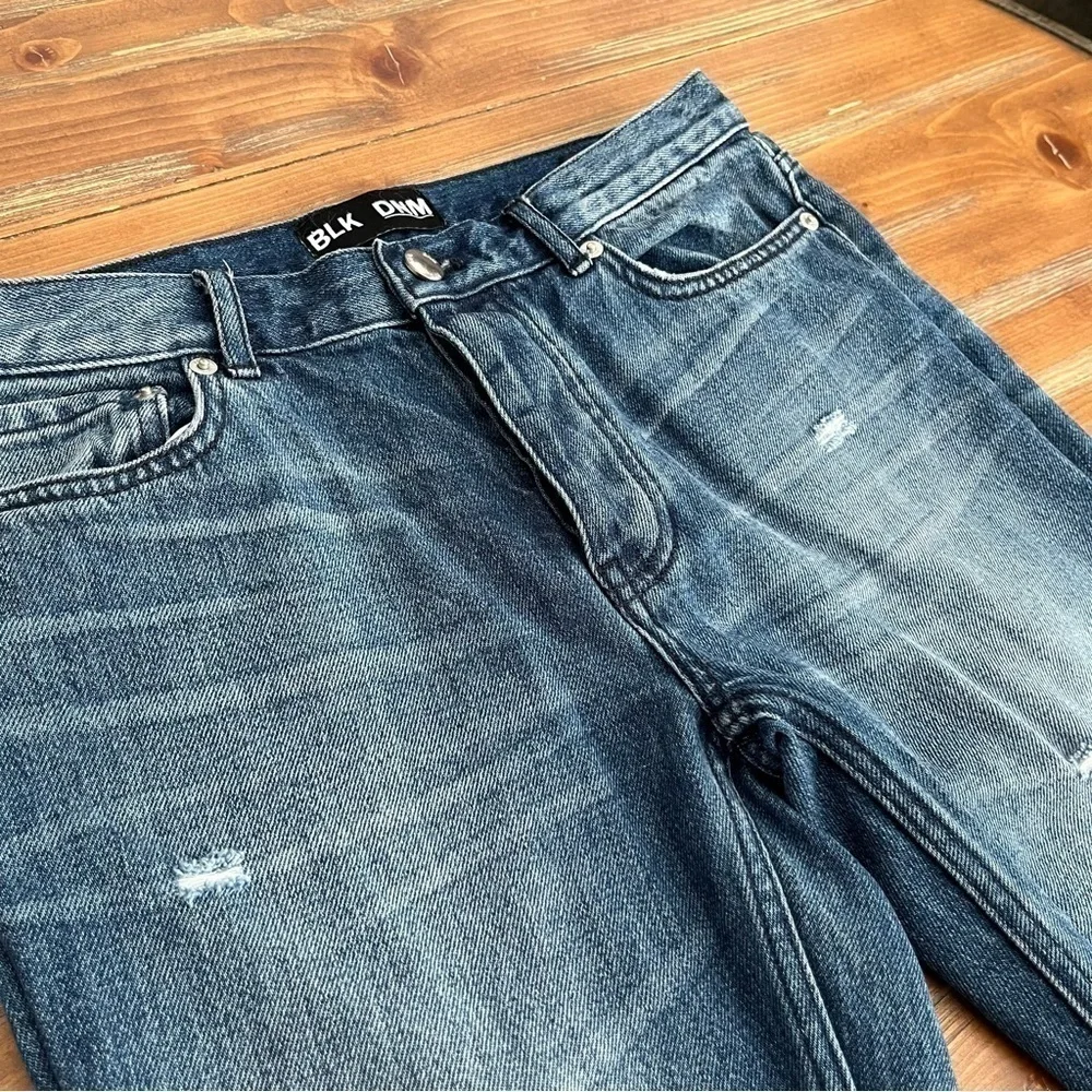 Blk DNM Jeans 11 Eggert Blue. Size 25.