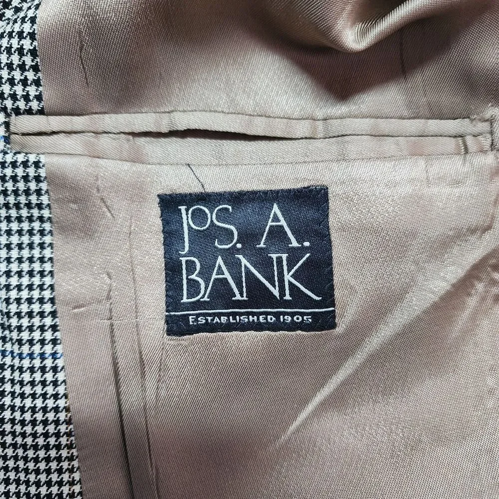 Jos. A. Bank elevate your