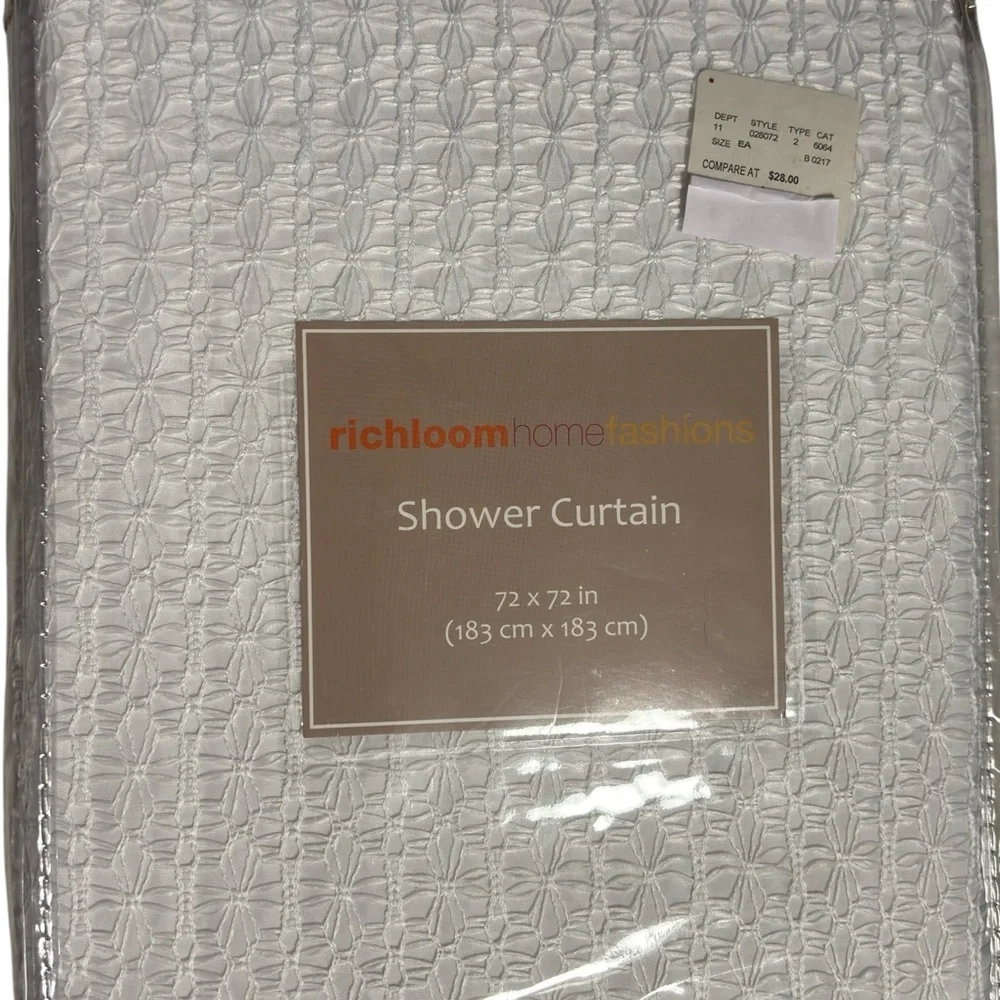 NIP Richloom Home Fashions White Textured Shower Curtain 72X72 NIP Xmas gift Co.