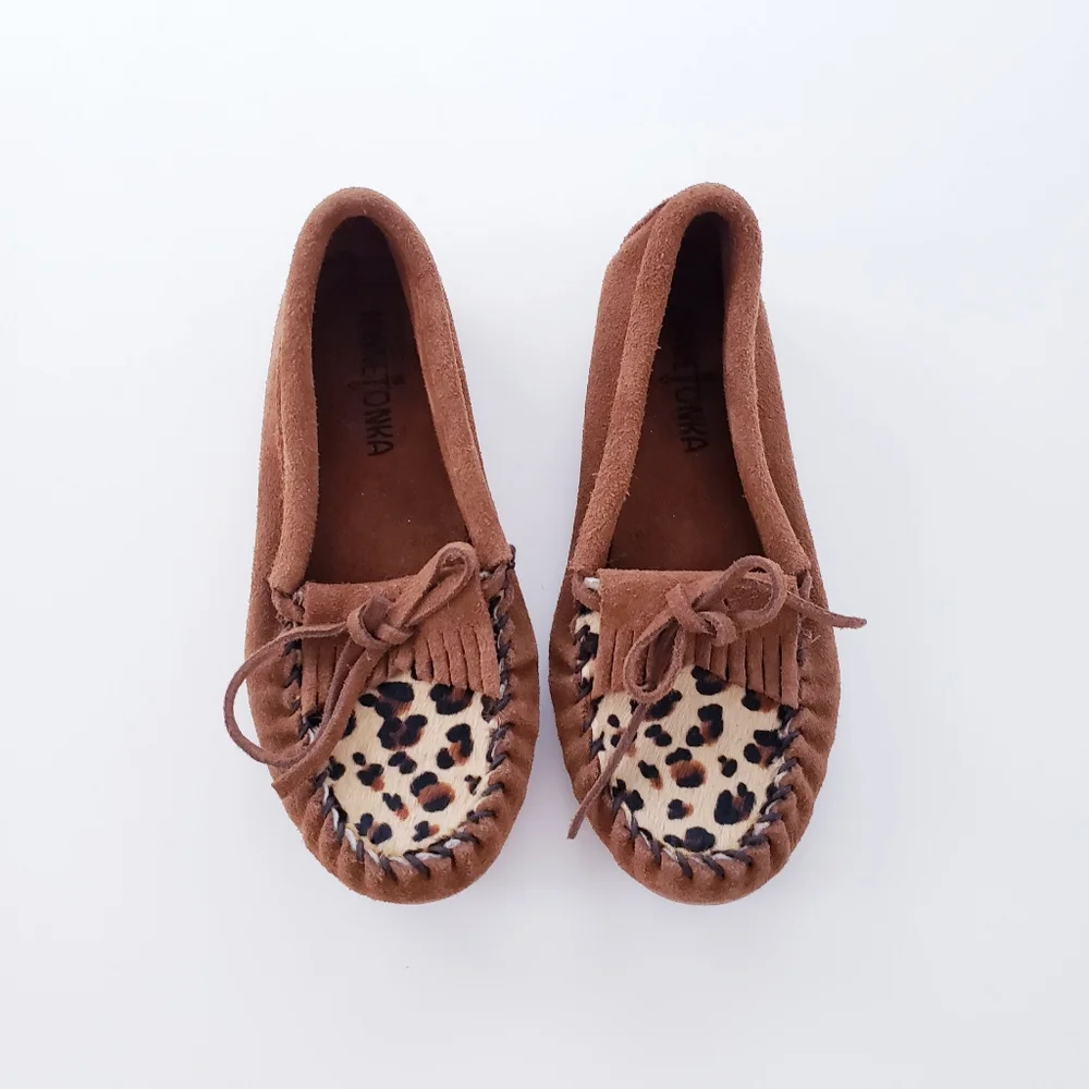 Minnetonka Leopard Print Slip on Moccasins Loafers Kids Size 3