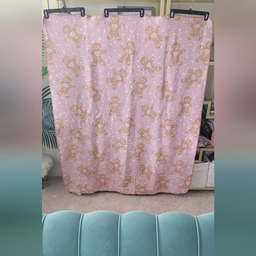 Christmas Throw buttons throw