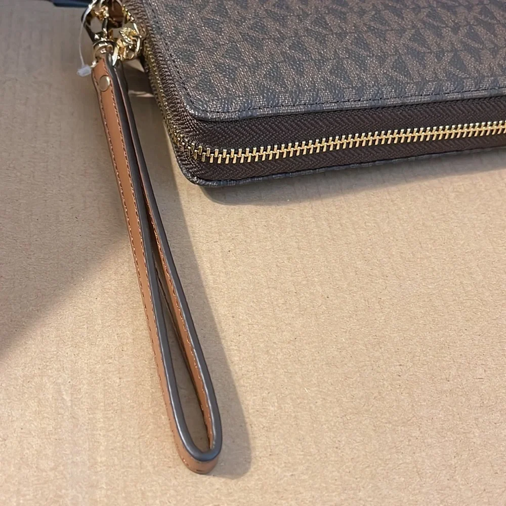 Michael Kors Large Travel Continental Wallet/Wristlet Brown NWT