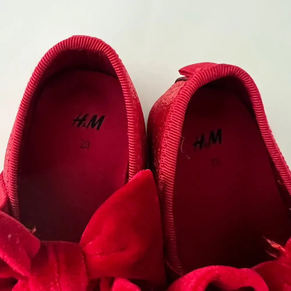 H&M fabulous red