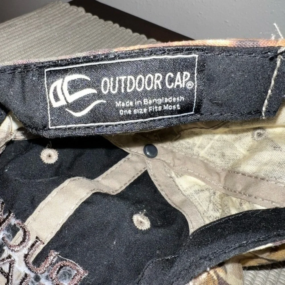 A&E hat camo duck