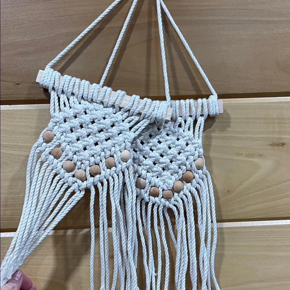 Elegant Cream Macrame Wall Tapestry
