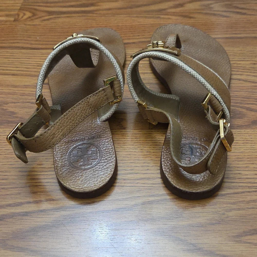 Tory Burch Capri Leather T-Strap Thong Sandals Women's/ 8