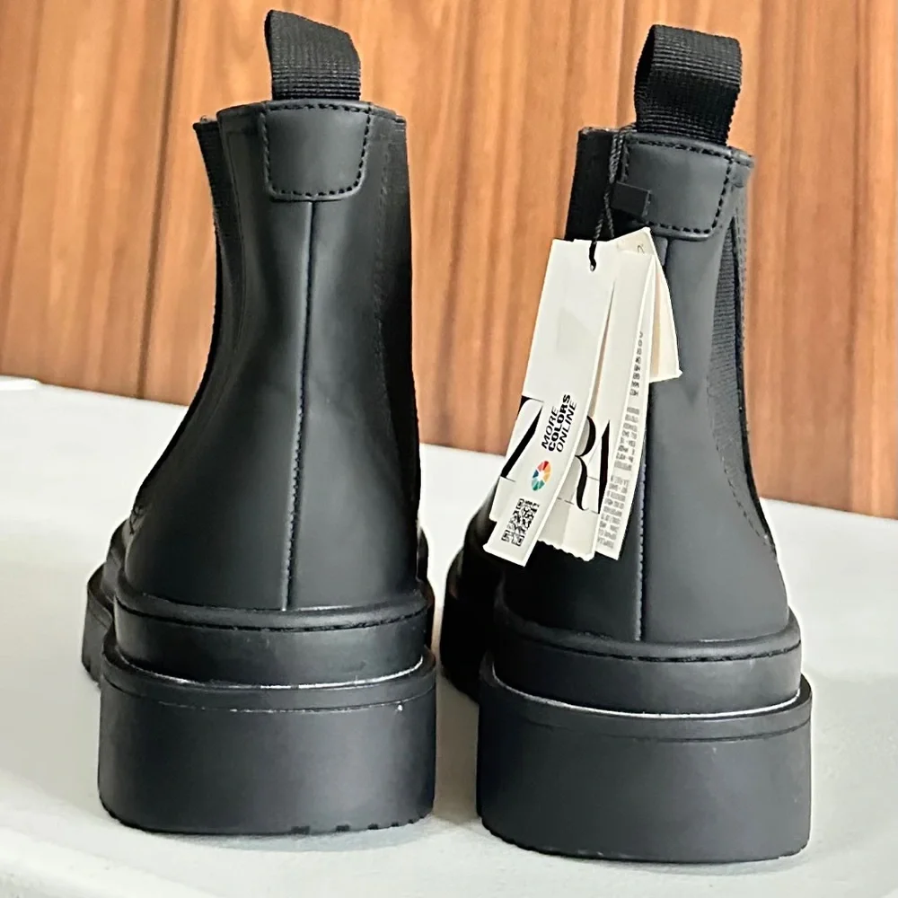 Zara stylish black
