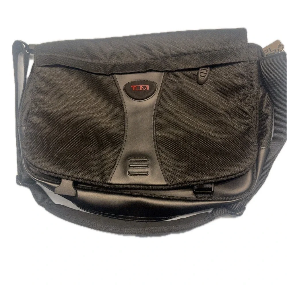 Tumi elegant messenger