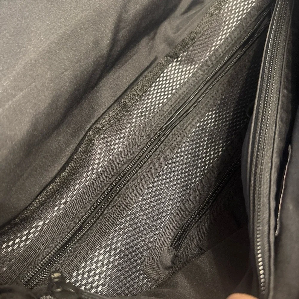 Tumi elegant messenger