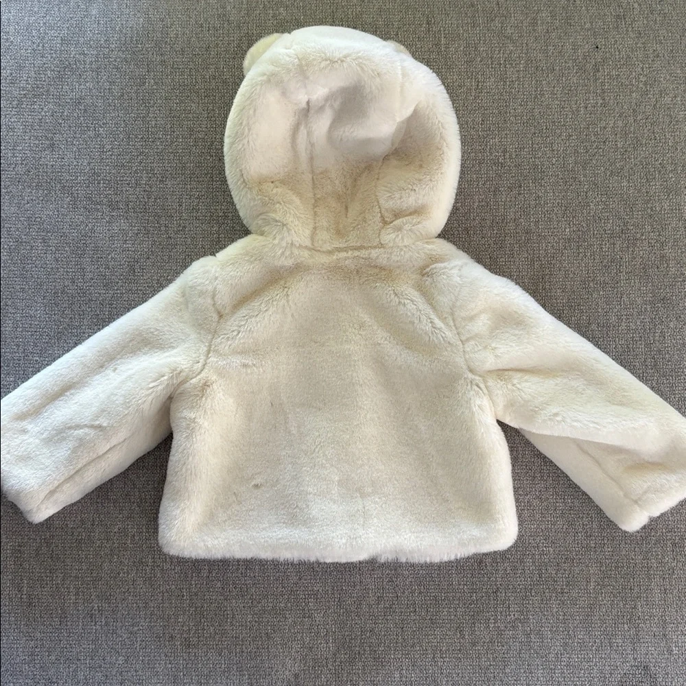 GAP Cream Kids Puffer Jacket with Bear Ears Size 18-24 Months