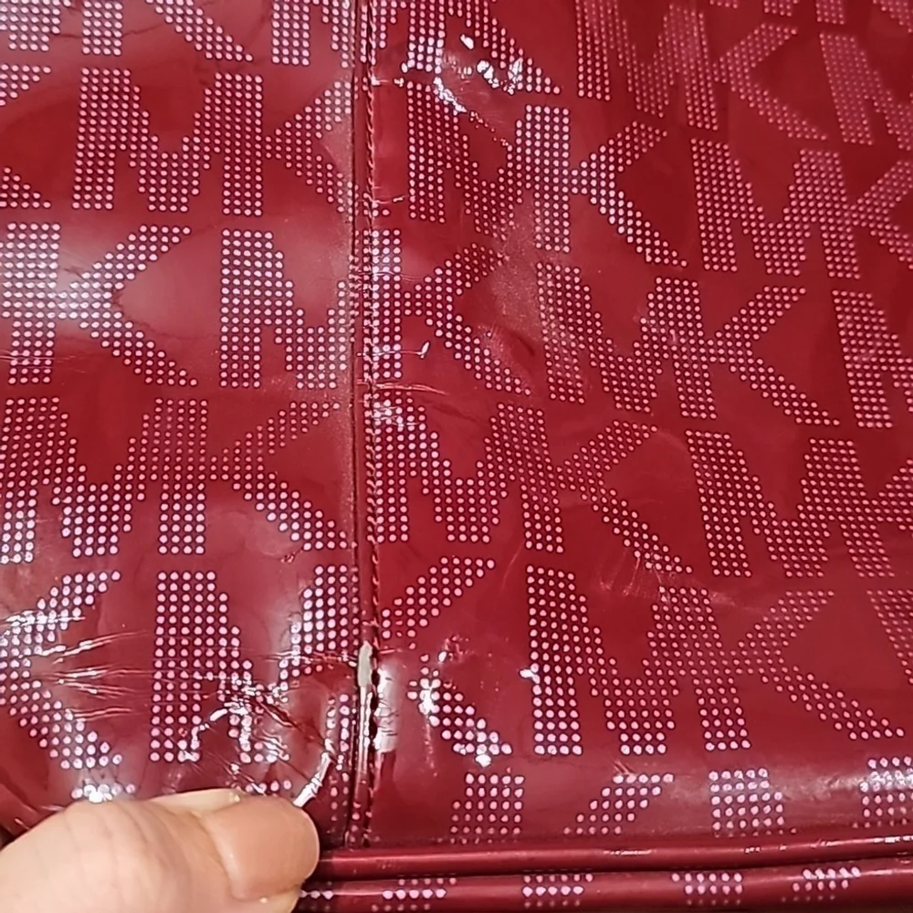 MICHAEL Michael Kors add touch