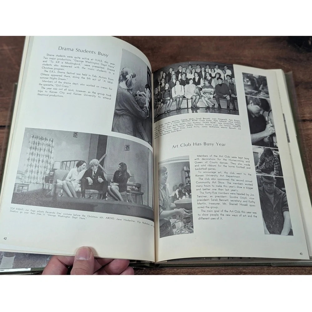 1970 Ottawa Kansas Recorder Yearbook‎ Autographs Photos Memories