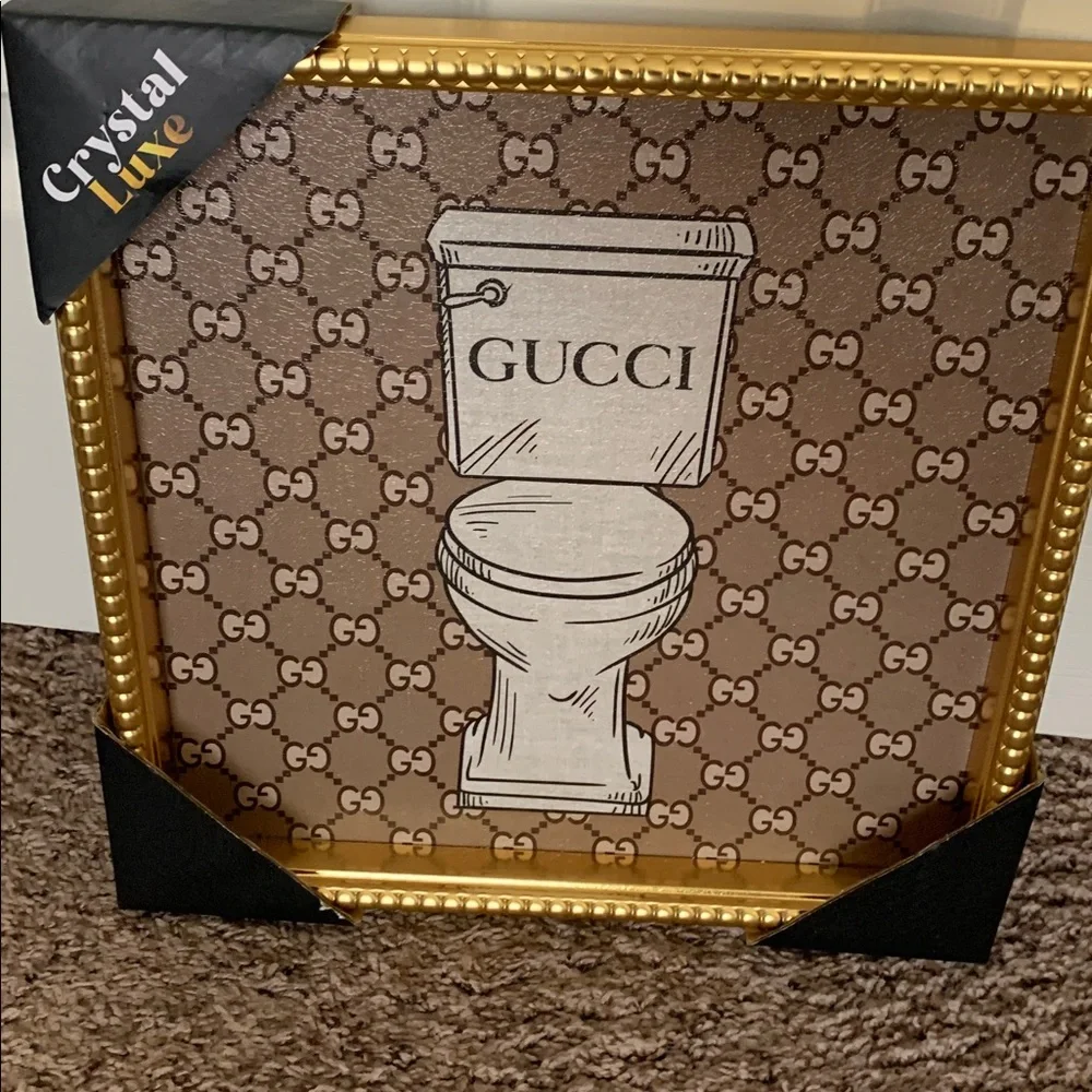 FASHION INSPIRED Toilet Picture with Gold Frame