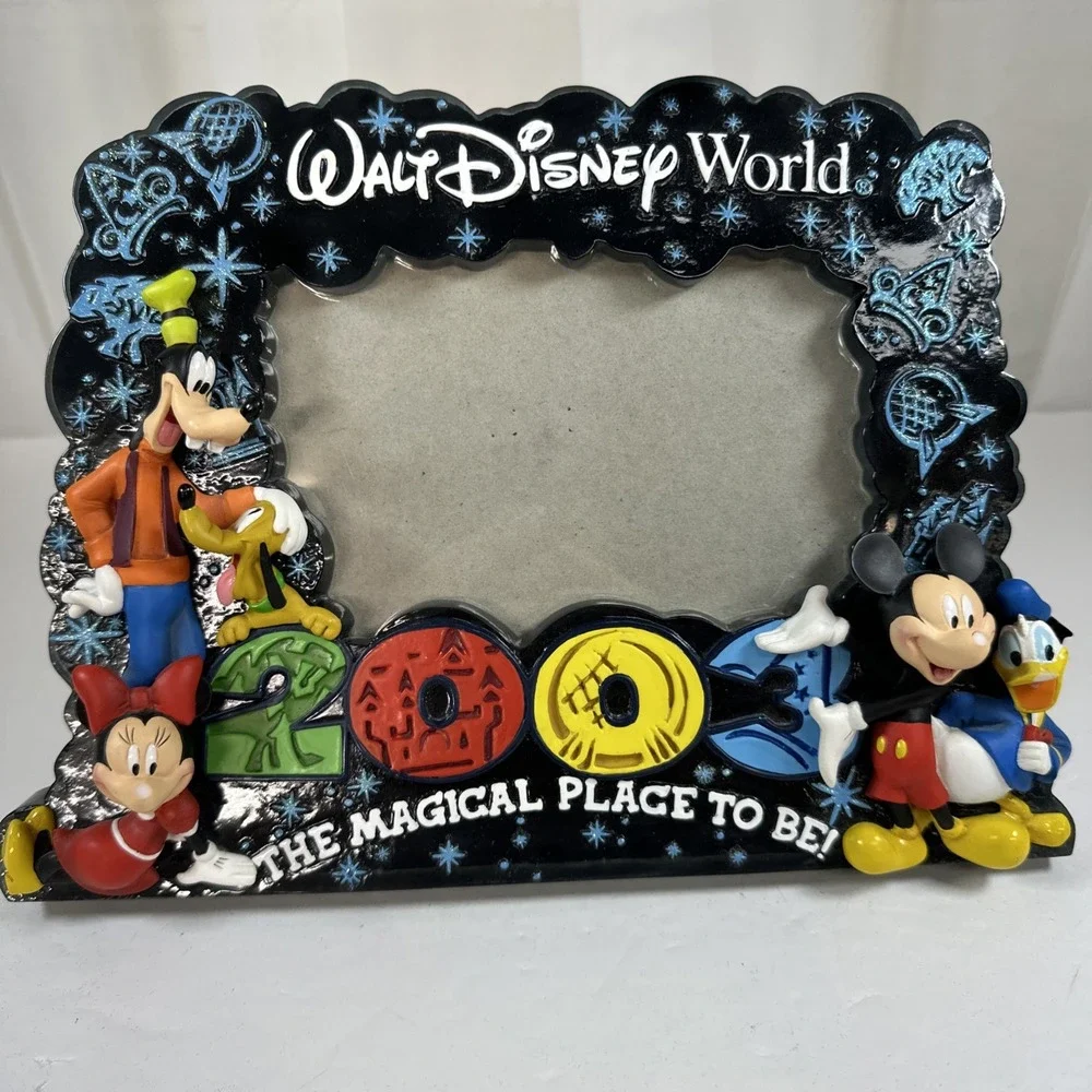 Walt Disney World 3D 2003 Magical Place to Be Picture Frame Vintage 10x7
