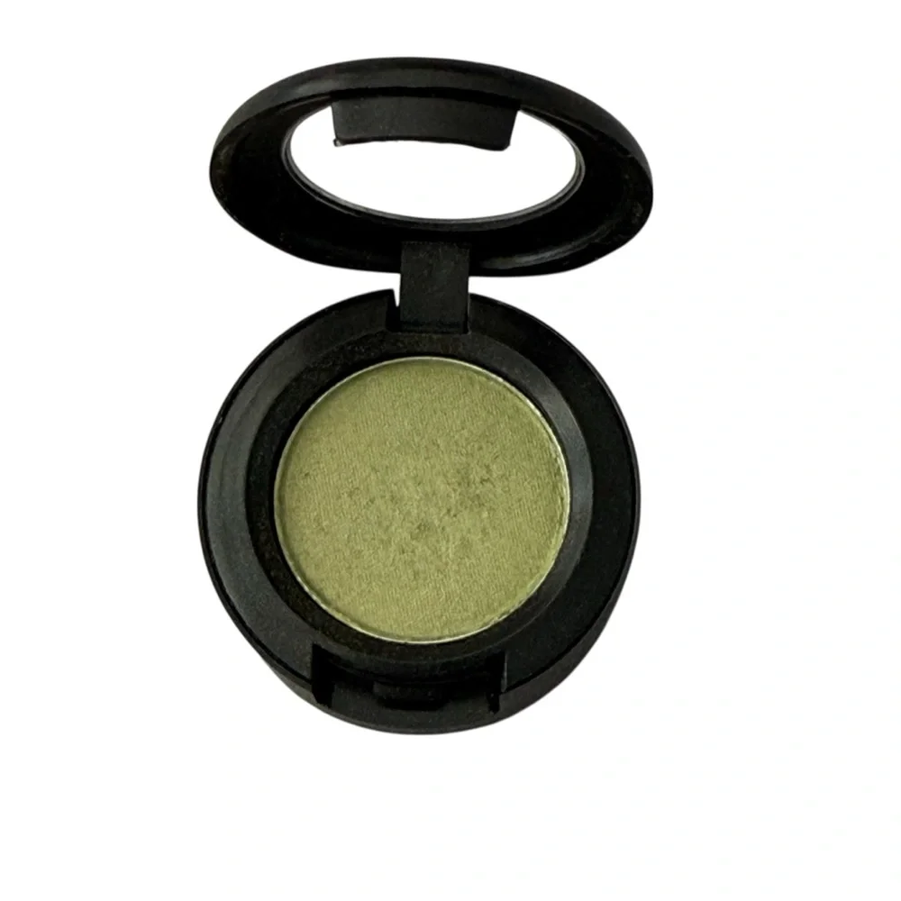 MAC Cosmetics euc used