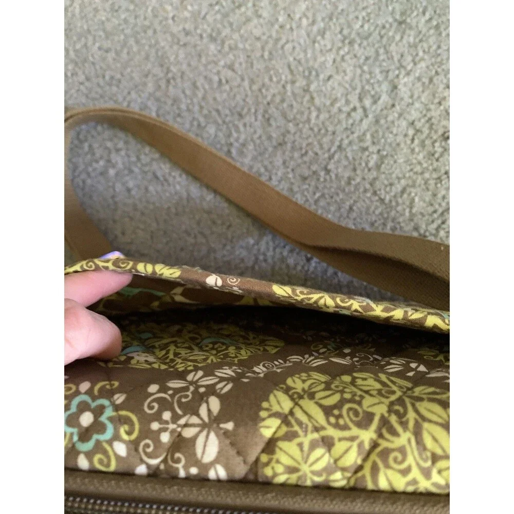 Vera Bradley vera sittin tree