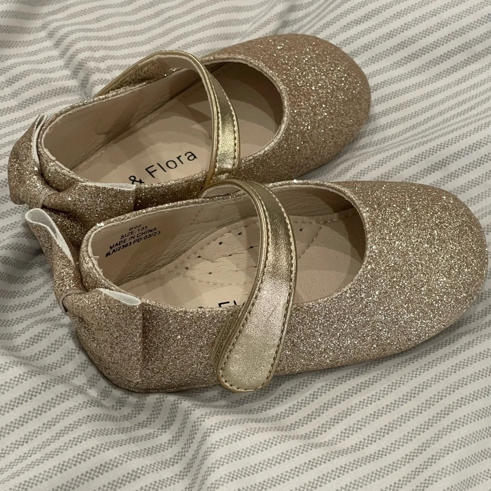 Felix & Flora velcro 13 flats