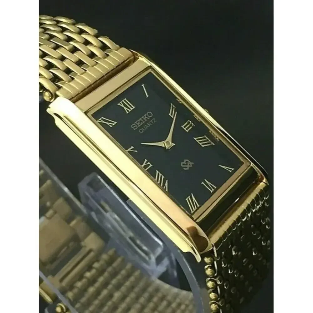 Vintage Style Seiko Quartz Mens Gold Watch & Black accents W/ Metal Strap