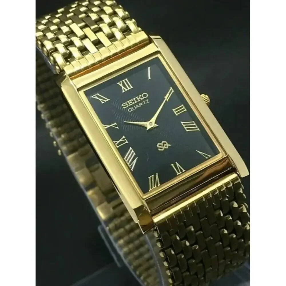Vintage Style Seiko Quartz Mens Gold Watch & Black accents W/ Metal Strap