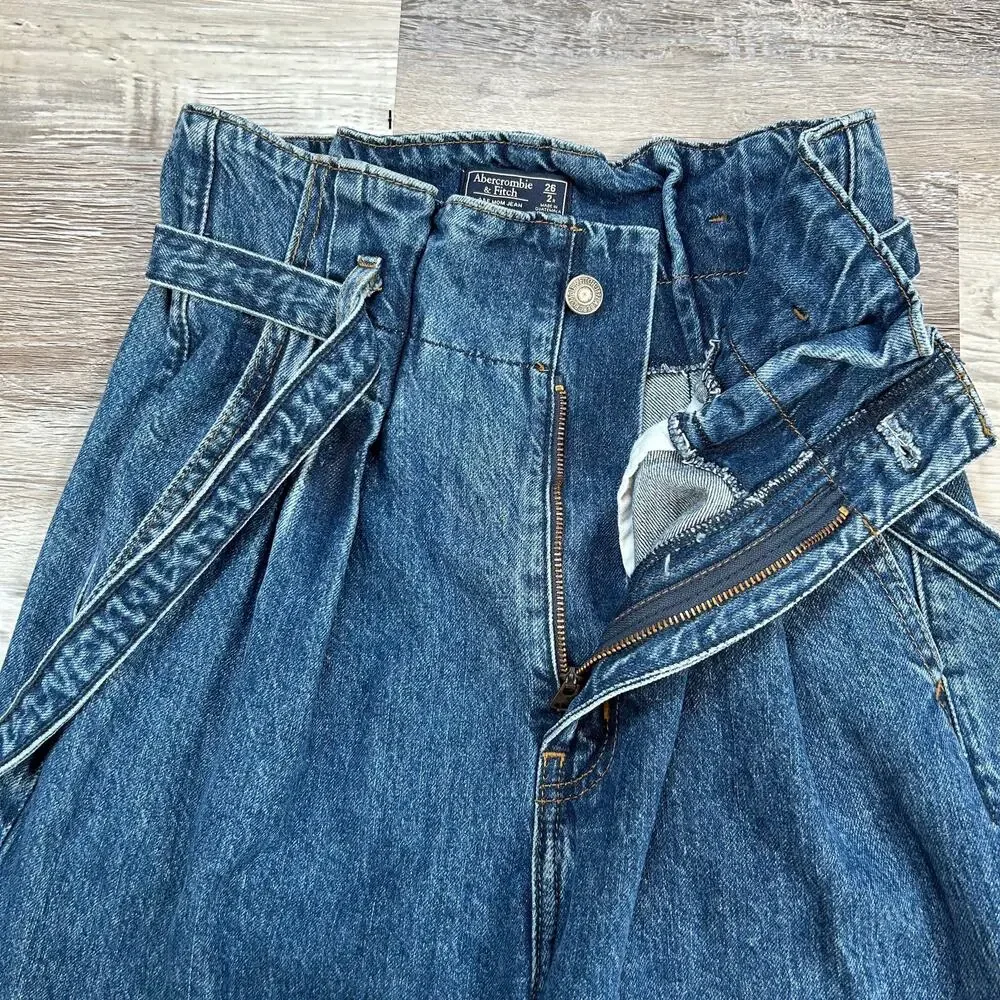 Abercrombie & Fitch 90s lyocell layering