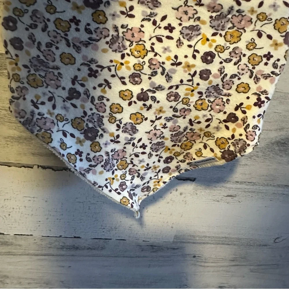 Baby Bib Bandana Flowers NEW