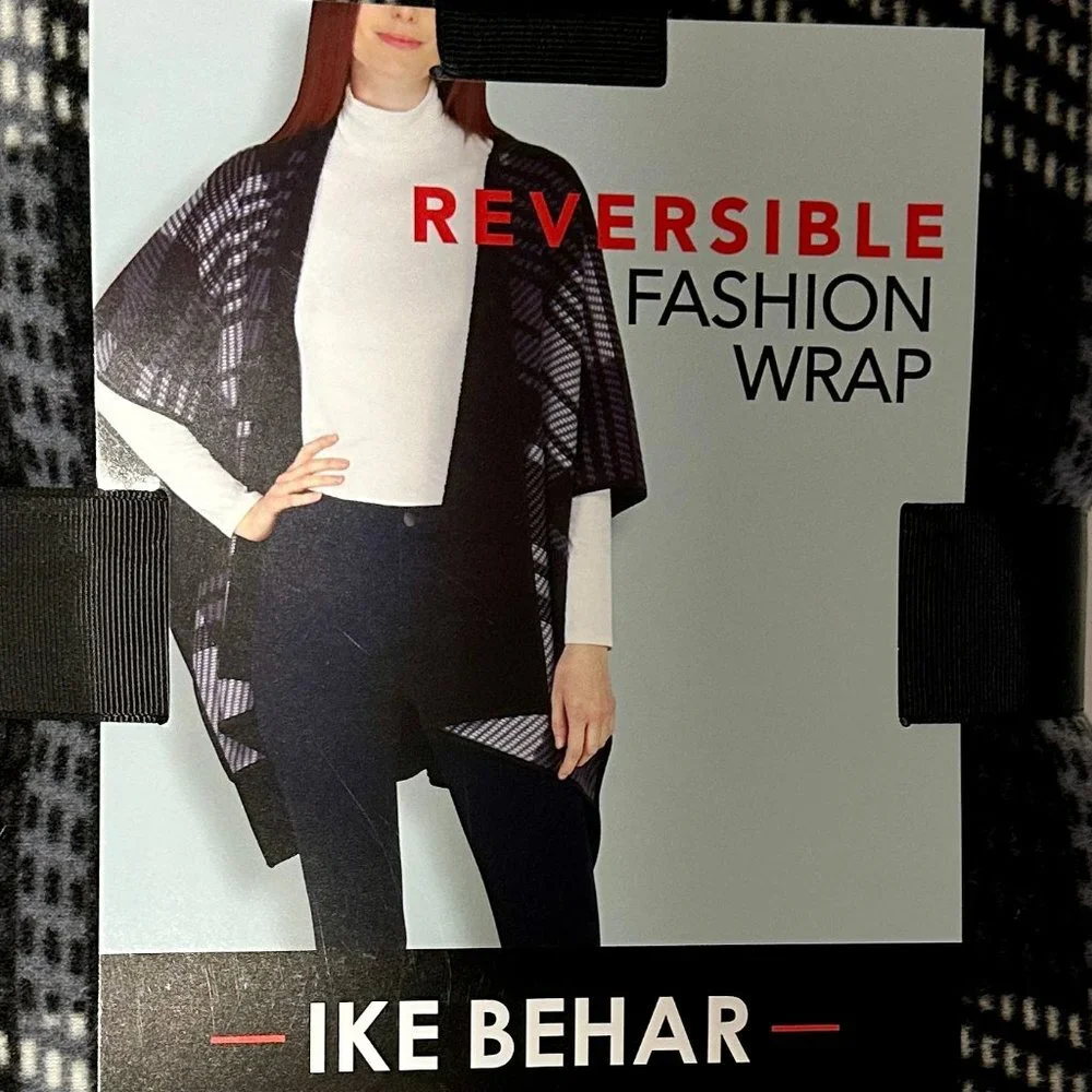 Ike Behar hand ⭐️
