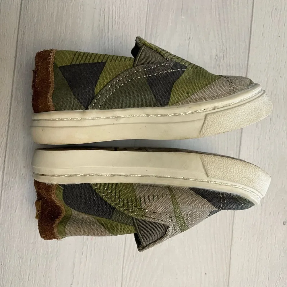 TOMS baby‎ shoes toddler 4