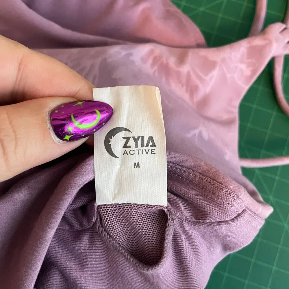 Zyia Active zyia active