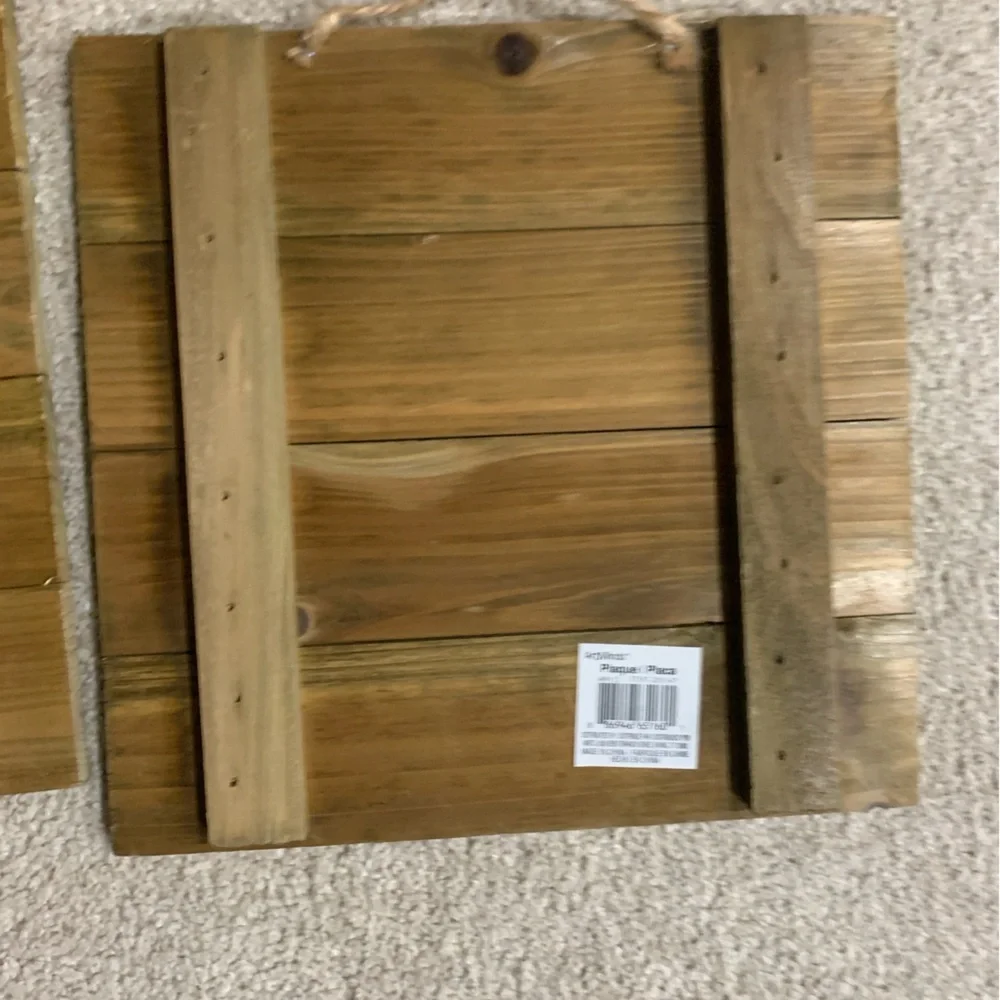 art minds wooden places