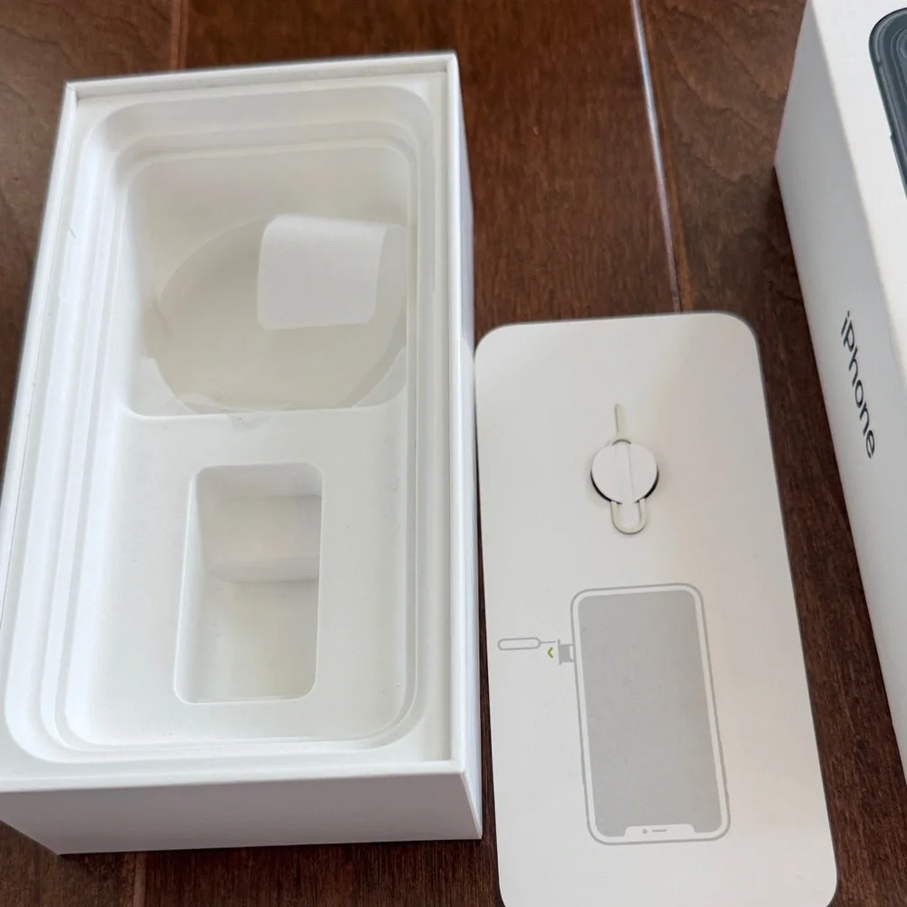 Apple iPhone 11 - box only no phone