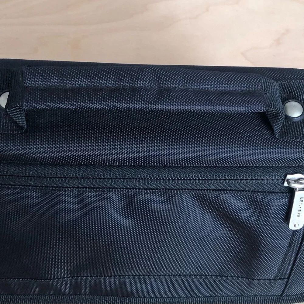 Samsonite travelon shoulder