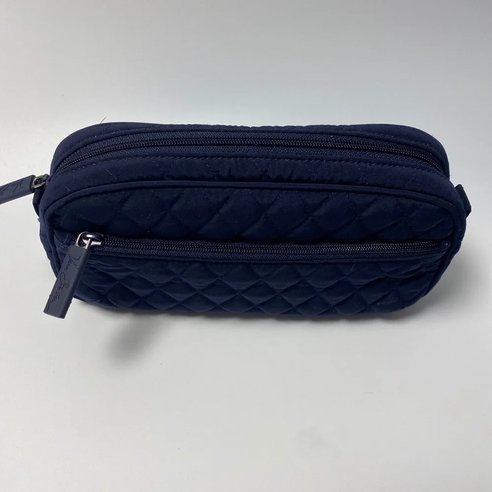 Vera Bradley X Lilly Medical Cosmetic Bag Classic Navy Blue Quilted NWOT