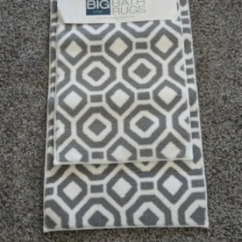 Bath rug set - NEW