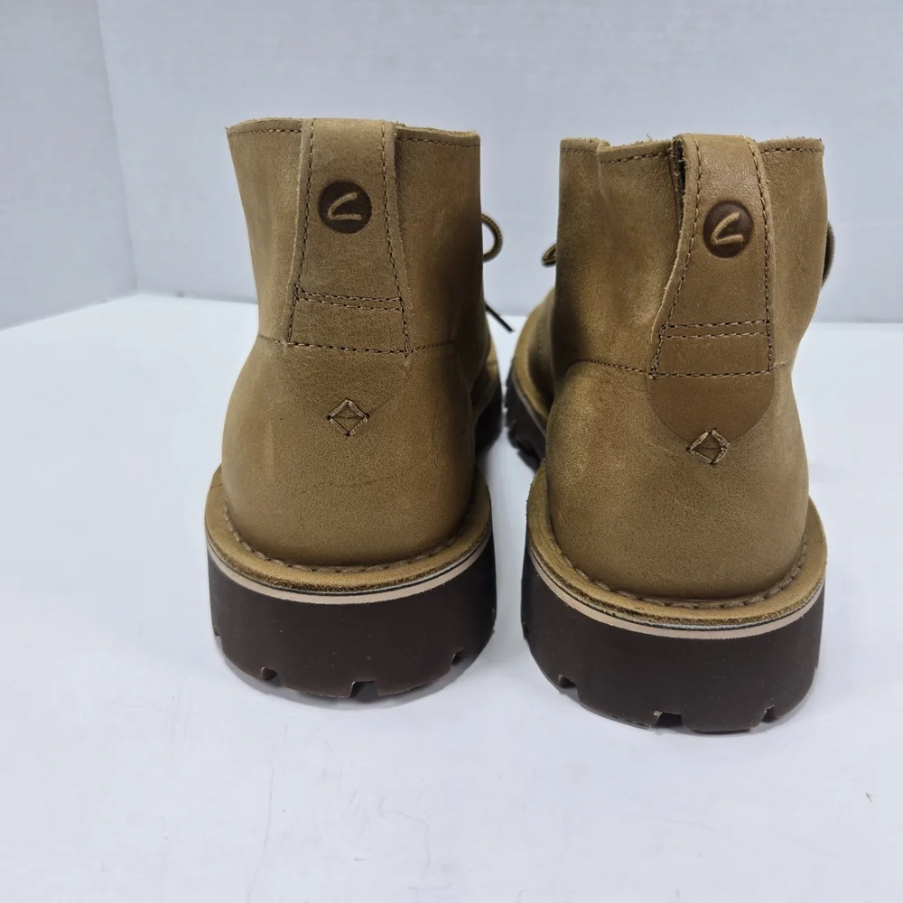 Clarks Overdale Mid Wheat Nubuck Leather Chukka Boots Men's Size 10