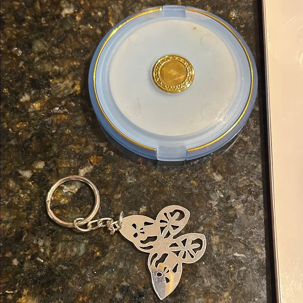 Dickies brighten up