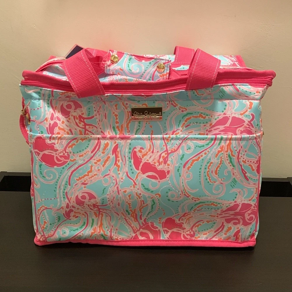 LILLY PULITZER Insulated Cooler in Jellies Be Jammin